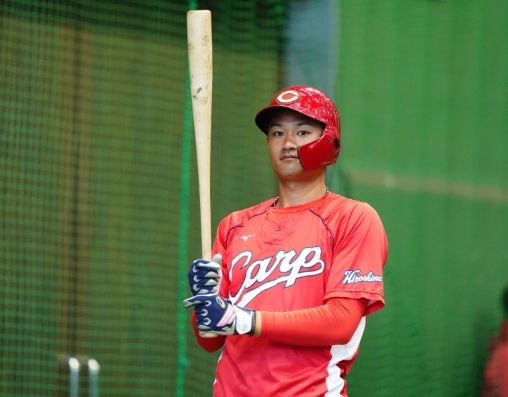 青森大学 硬式野球部 グランドコート 青森大学硬式野球部 室内練習場の貸し出しについて。 寒い冬が近づい